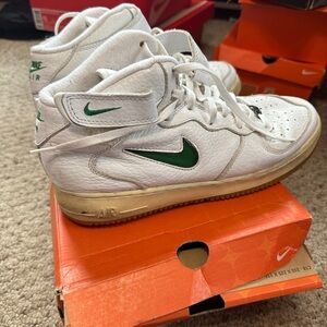Nike Air Force 1 mid green jewel